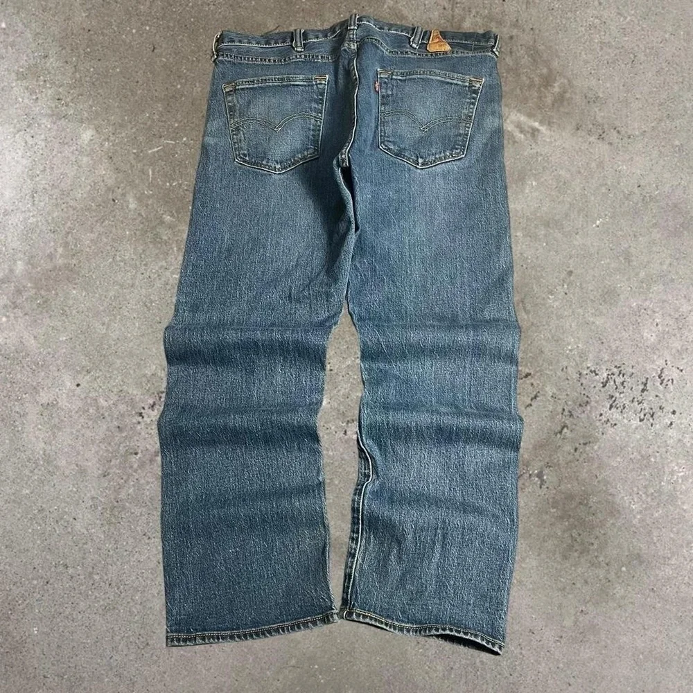 Y2K 2000s Levi's 501 Mid Wash Blue Denim Jeans